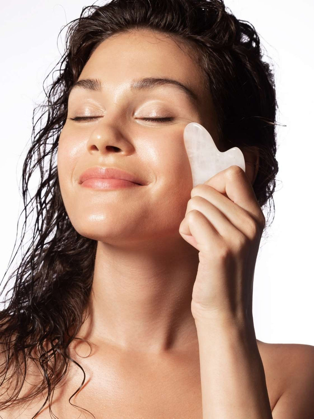 Massage du visage au Gua Sha